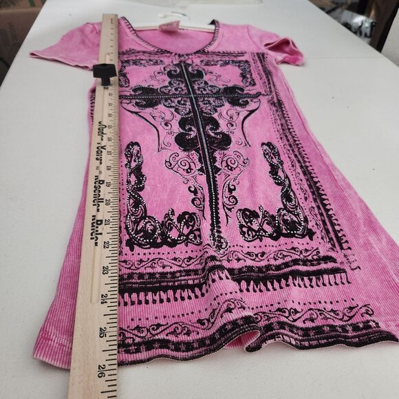 Vocal Rhinestone Cross T-Shirt Pink Black V Neck Goth Small USA Vintage Y2K - Picture 7 of 10